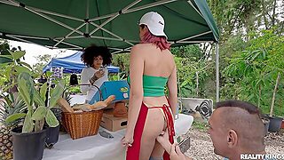 Outdoors video of amazing sex during camping with hot Roxie Sinner