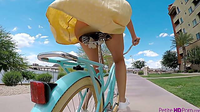 Ardent cyclist with juicy booty Avi Love gets banged doggy style