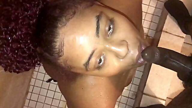 NASTY EBONY GOLDEN SHOWER (PISS CATCHER IN MOUTH AND SWALLOW)