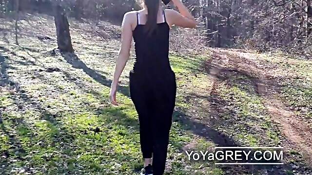 Just a tall girl pissing and flashing outdoors