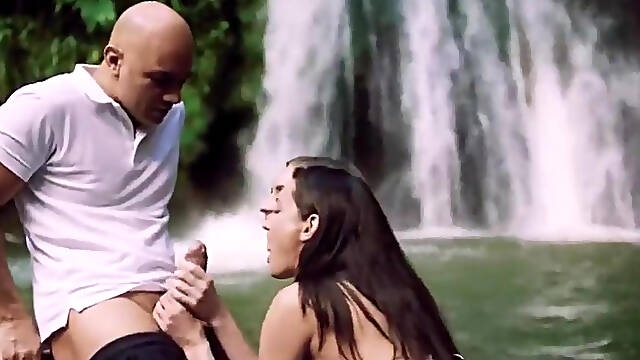 Mature vixen there are no rules on vacation big ass cumshot american