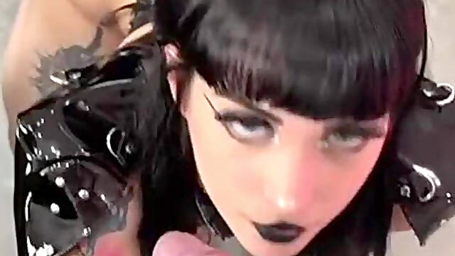 Goth DM Gets Fucked