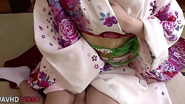 Sultry Japanese Amateur Rei Mizuna Dazzles In Irresistible Porn Show