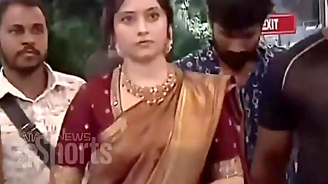 Sri Divya Sexy Scene in Sri Divya Sexy In Saree Hot