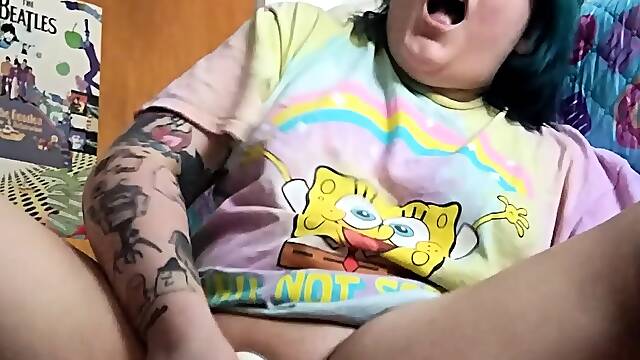 Solo toy masturbation with lonely girl
