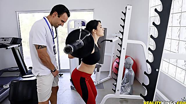Sporty Valentina Nappi enjoys sex in the gym with a horny trainer