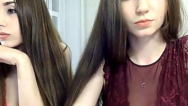 Brunette camgirl live webcam show with toys o