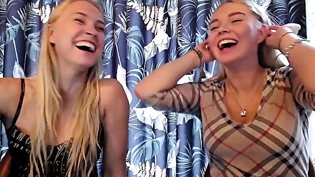 Amateur Blonde Teen Anal Dildo