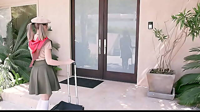 Girlscout fucks big cock to sell cookies