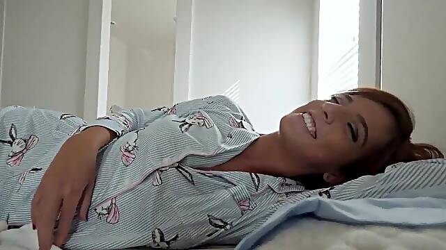 Stepsis shared bed with her stepbro and gets pounded!