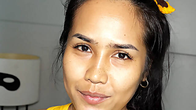 POV blowjob from sexy Thai MILF wife