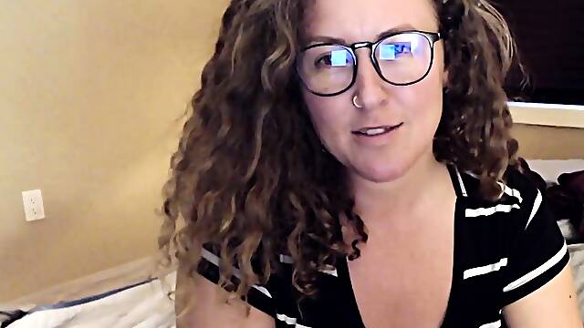 Brunette Big Boobs Dildo Webcam