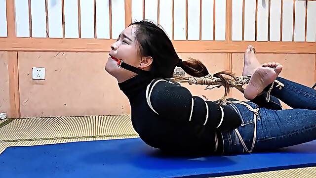 Chinese tight hogtie
