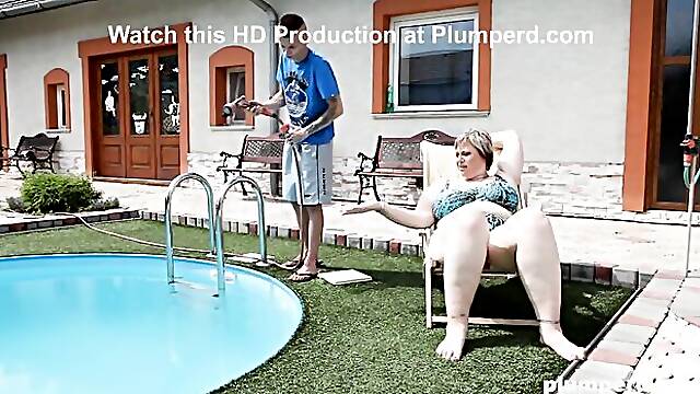 Pleasing siren at huge tits milf clip