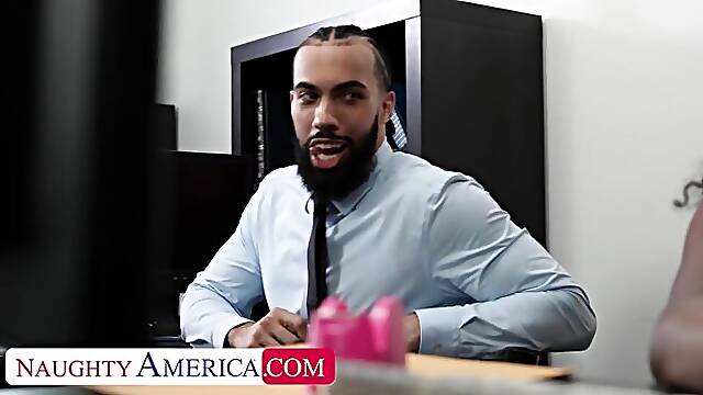 Pretty Amari Anne and James Angel at blowjob video