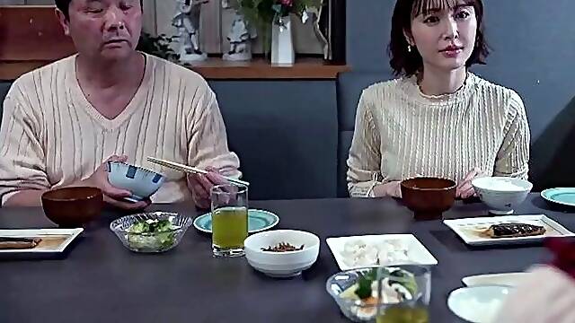 Omege japanese girl with big boobs on cams
