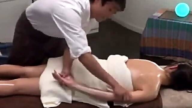 Sex Japanese Massage To Baeuty Milf Big Titts