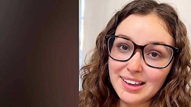 TeamSkeet-Leana Lovings Glowupz: Fuck Like a Star