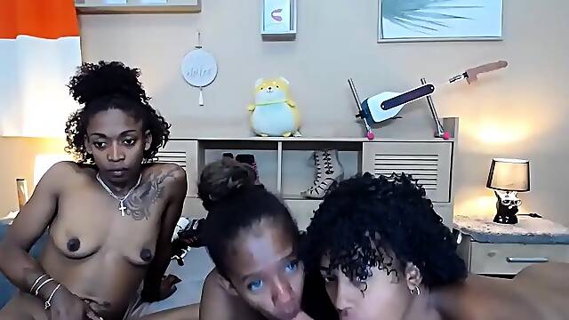 Latina Ebonies Threesome Play