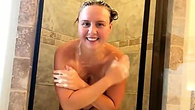 Leann amateur beautiful brunette with big boobs