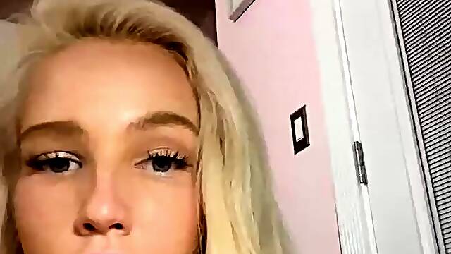Amateur Video Amateur Webcam Girl Masturbates