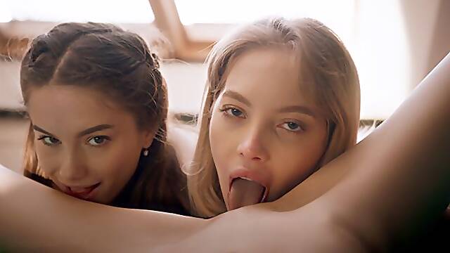 Threesome action with wet Liz Ocean and Bella Spark from Ultra Films