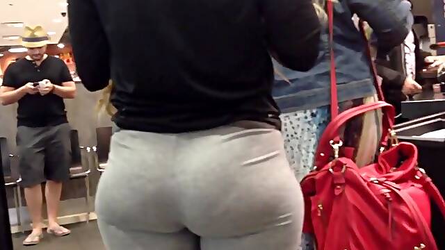 Candid Booty Pawg Perfect Ass in Cafeteria