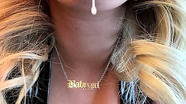 Amateur his tall blonde fetish masturbating on live webcam