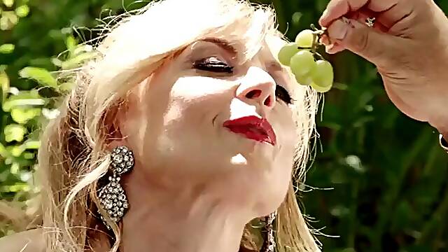 Mature: Blowjob, Doggy Missonary Porn