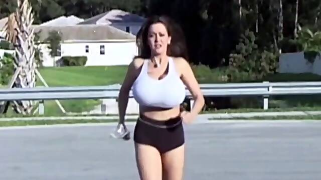 Jogger with huge bouncing boobs