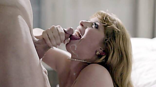 Penny Pax gets jizz load in her mouth