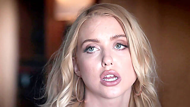 Blonde Chloe Couture can't resist Sly Diggler's BBC