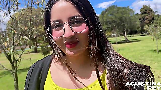 I meet my schoolmate again and I fuck her in the booty