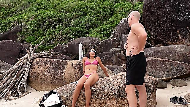 Encuentro A Mi Amiga En Playa Nudista Y Termina Desnuda En Mi Cama (novela - Capitulo 3)