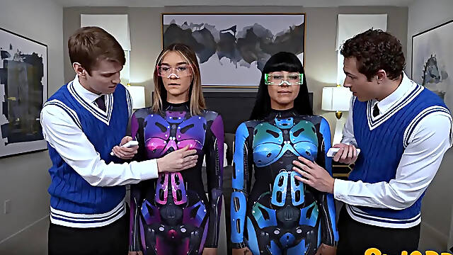 Robo-stepsis - Della Cate & Beca Barbie