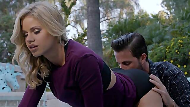 Jessa Rhodes wants the geeky guy next door to fuck her