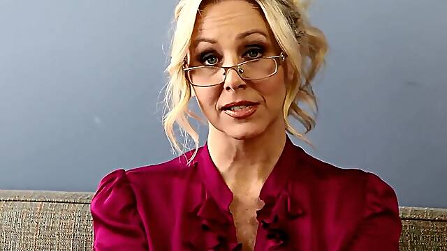 Sexiest Teacher! MILF Julia Ann Strips & Gets Off! Dildo Fucking Time!