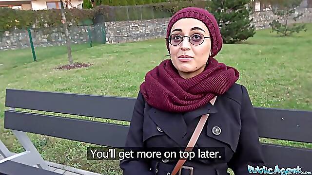 Afghan beauty gives head and pussy for some money