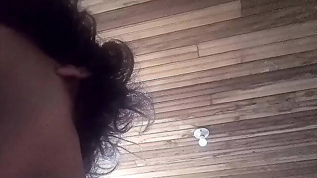 Amateur gal quickie ?