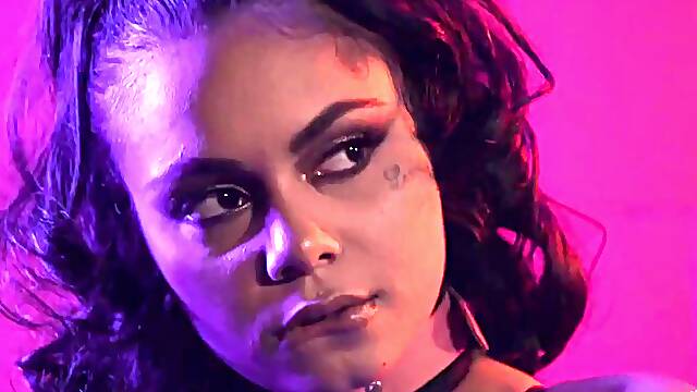 Genevieve Sinn In Goth Anal Whores 3