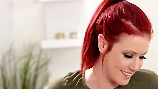 Lesbian Seduces Friends Mom With Kristen Scott