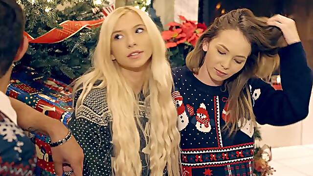 Kenzie R And Angel S Horny Stepsisters Sneaky Christmas Sex - Susanne Brend
