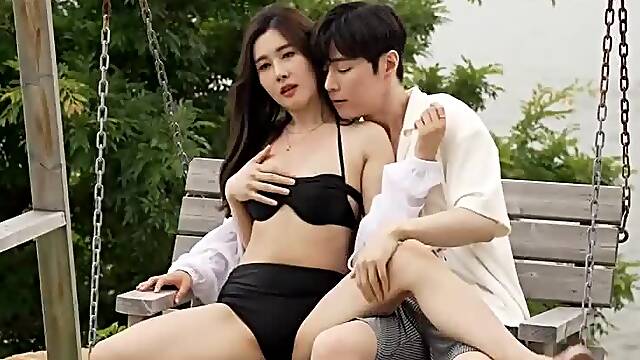 Sae Bom I G Cup Bikini Model Being Inserted While Taking A Photo 2022 Korean