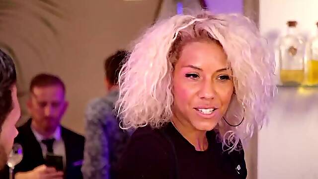 Cinquante 50(2019).FRENCH.XXX - Lina Luxa