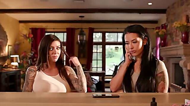 Lesbian Milfs Roomates 1 - Karma Rx