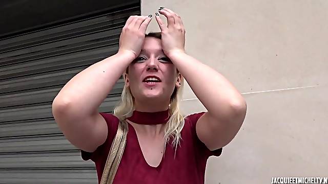 Jacquieet Michel TV - Alysee, 23ans, employee communale!