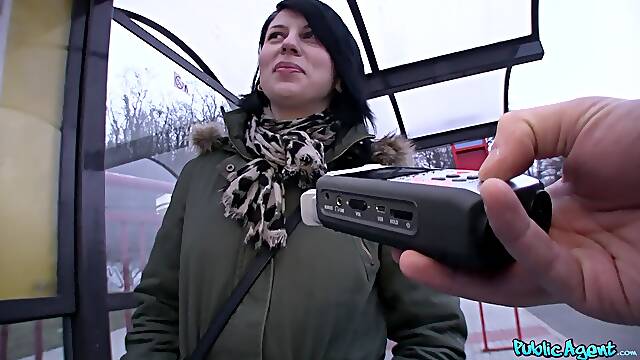 Tempting mom jaw-dropping xxx clip