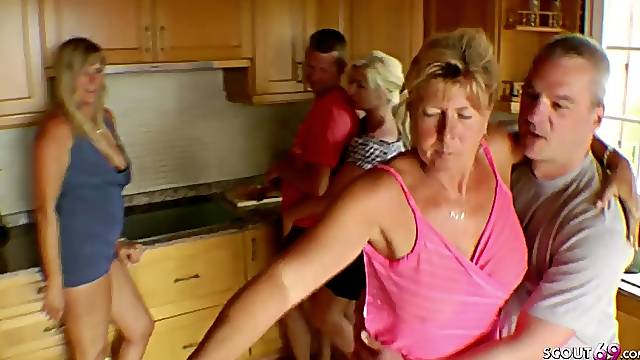 GERMAN MOTHER Loves To Bang In GROP HARDCORE COITION With Stranger - Xozilla Porn