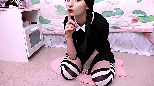 Amateur Schoolgirl Gets Naughty In Front Of Webcam