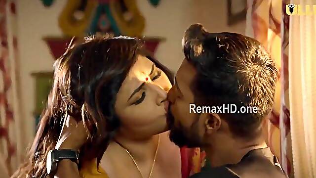 Indian fatty MILF erotic video